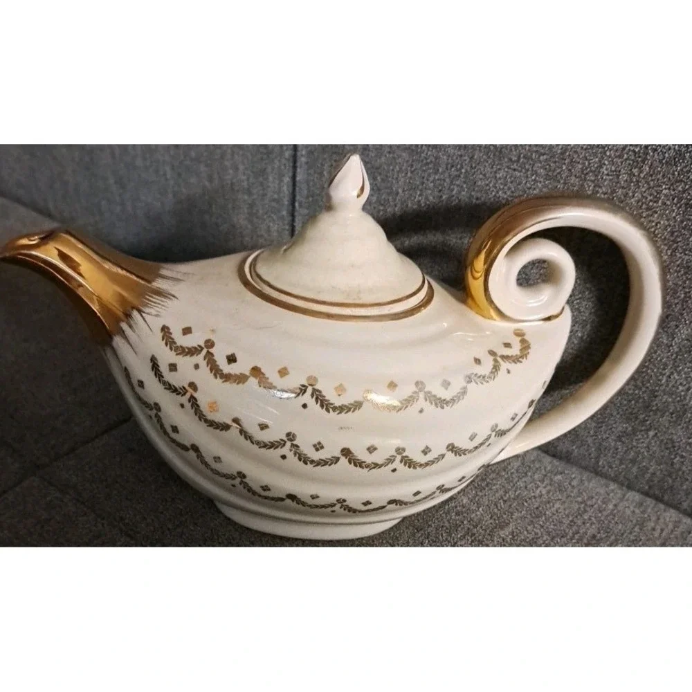 Vintage Hall White Gold Aladdin Teapot 6 Cup 0678 USA See Photos